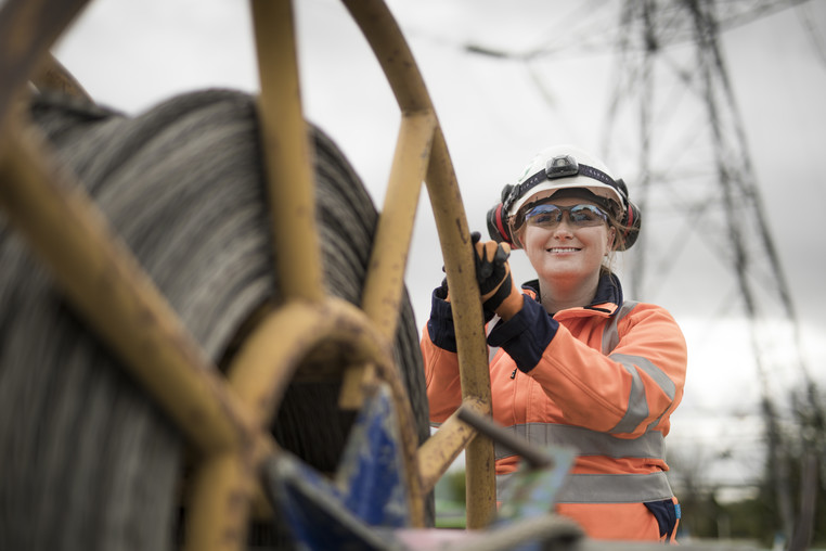 Woman-network-cable