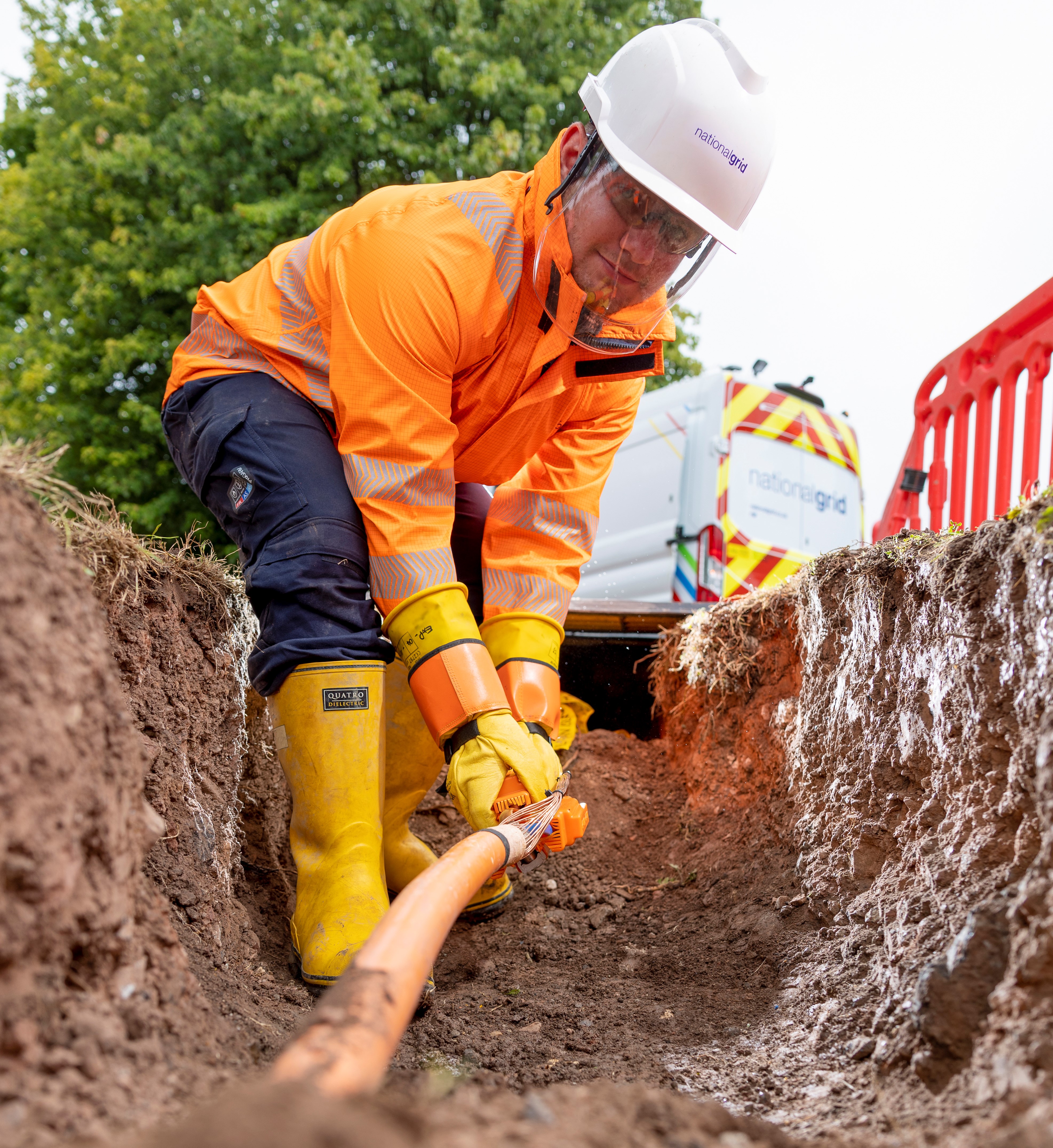 Laying underground cable