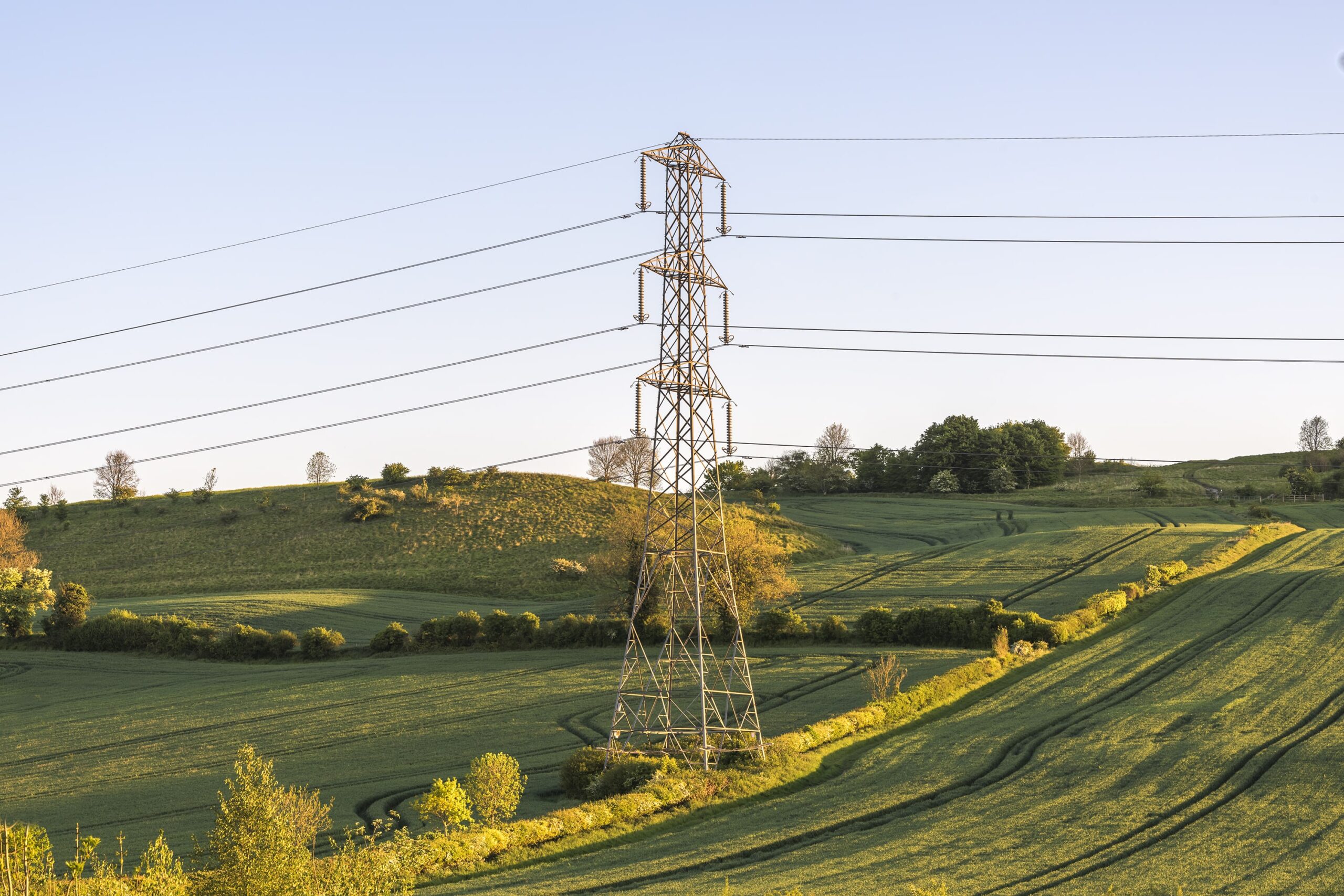 Roundway Hill pylon