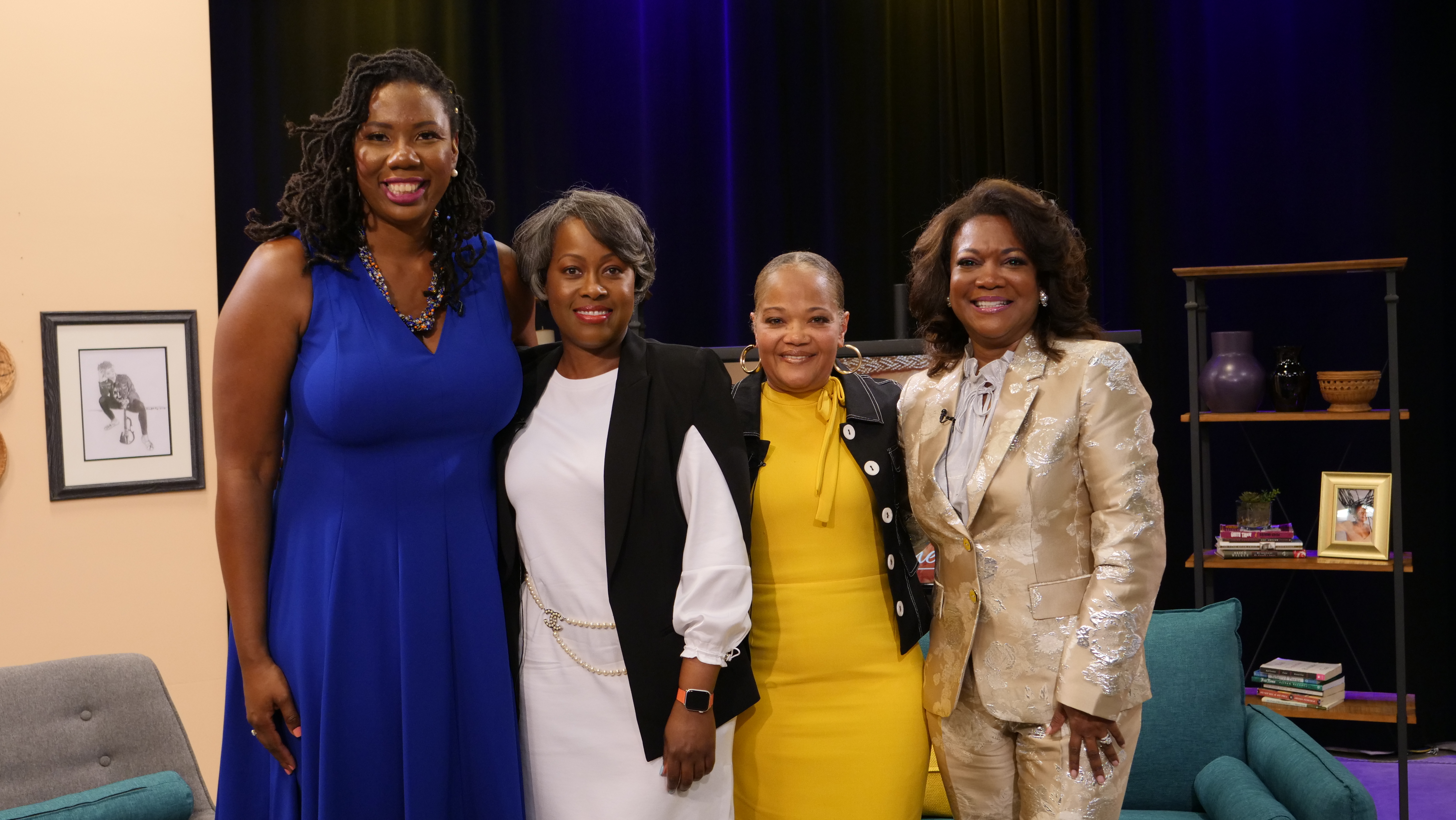 4 Women in one photo