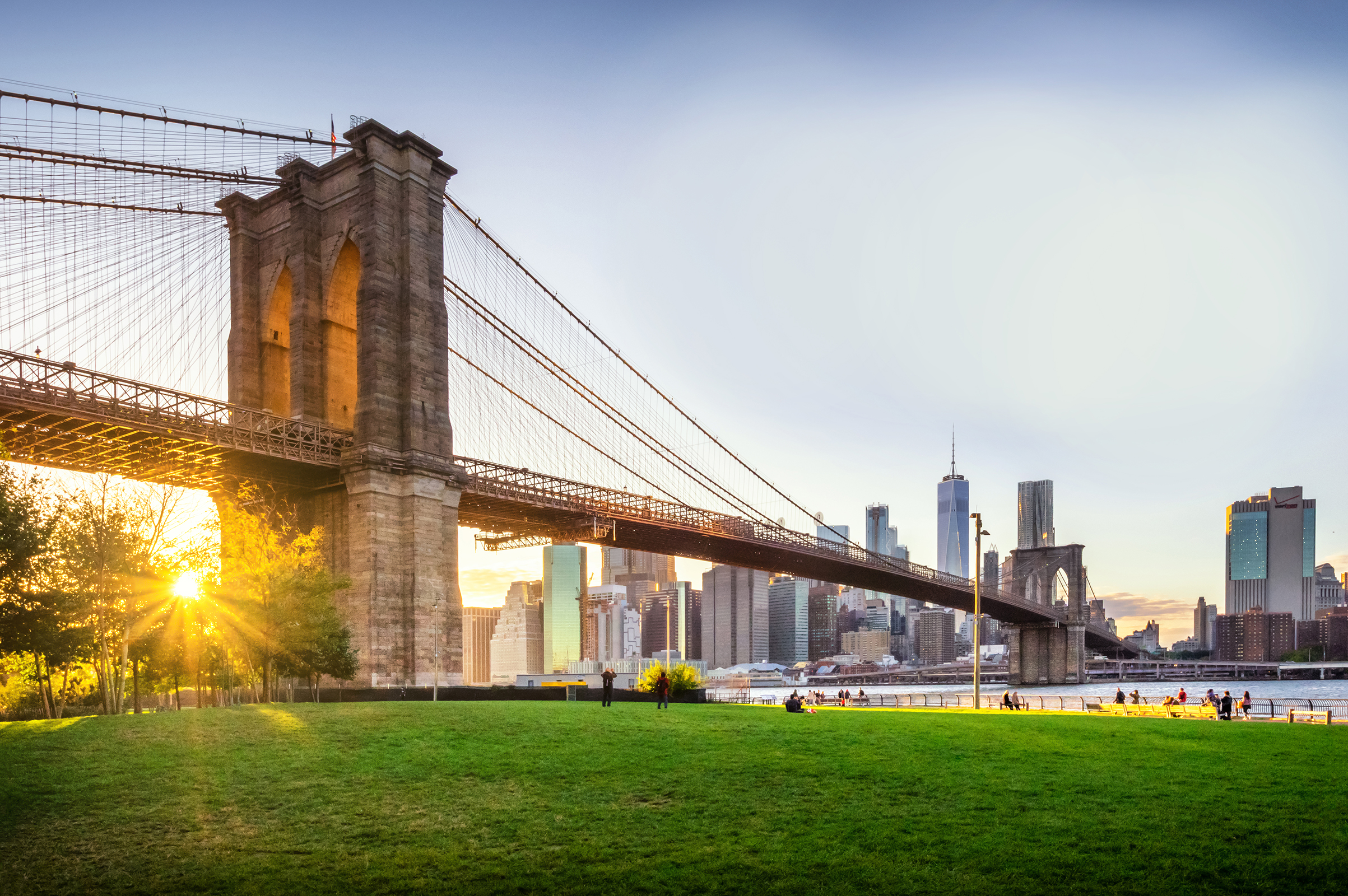 Sunrise view of Brooklyn bridge