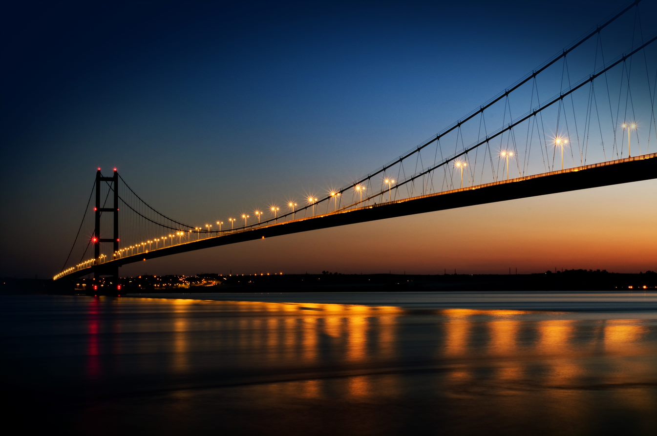Humber Bridge at night