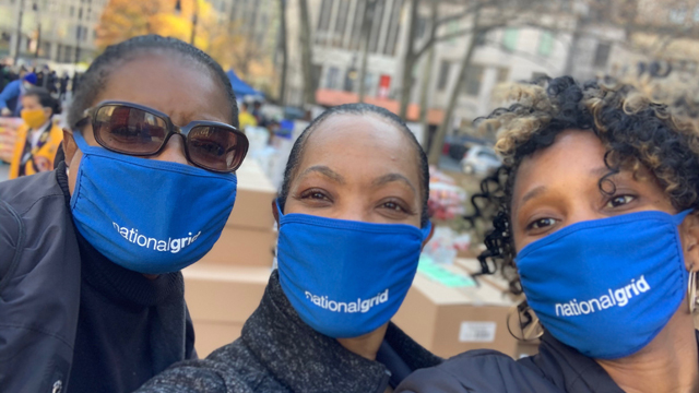 National Grid colleagues giving back in Brooklyn over the winter holiday season