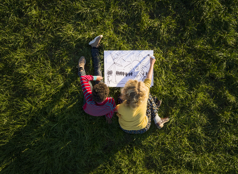 Children-drawing-field