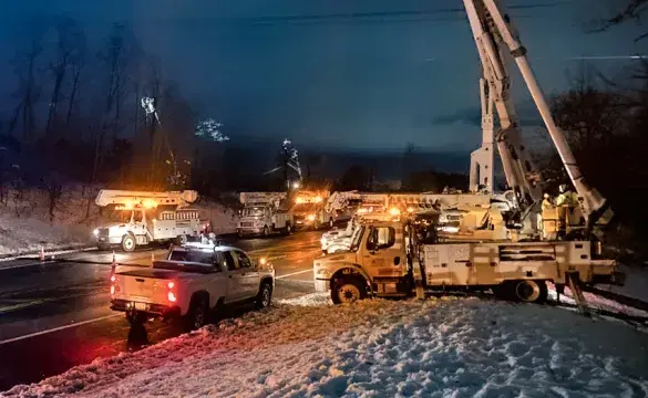 Mix of rain, and heavy, wet snow