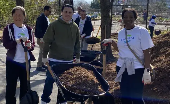 Community volunteers working in park cleaup