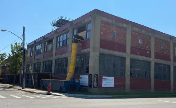 Manufacturing plant structure