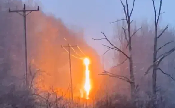 Down_Power_Line_Fire