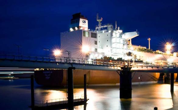 Ship docked at night at Grain LNG in Kent - used for the National Grid story 'Helping to fuel the nation'