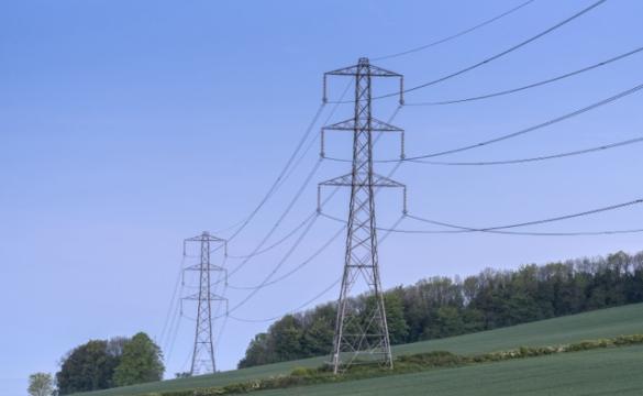 North Wessex Downs pylons in field