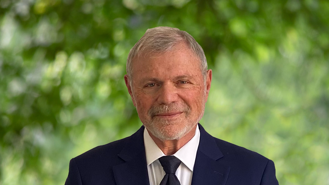 Portrait of National Grid Foundation Board member Steven Zelkowitz