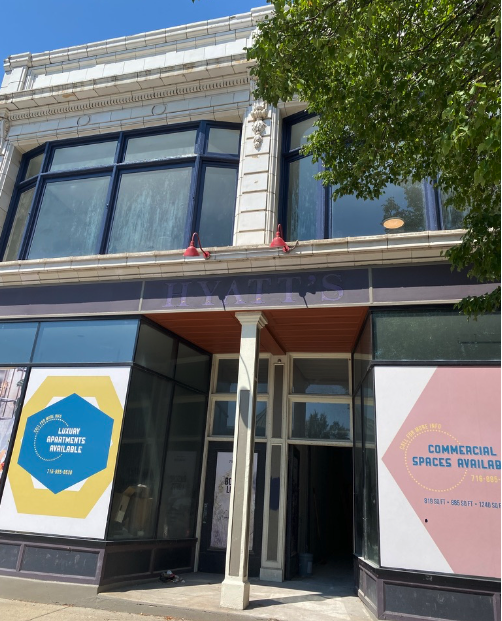 Art Store front View