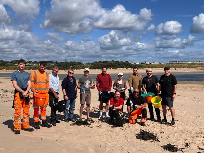 volunteers-cambois-beach