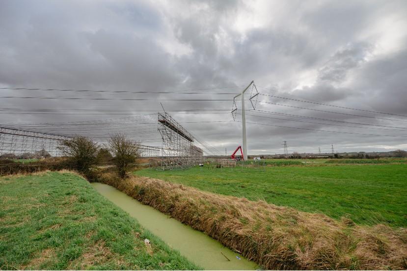 HCP - T-pylon stringing 8