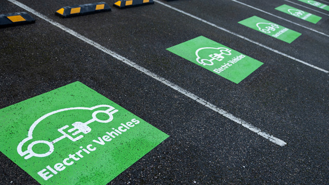 Alternative Fuels Data Center: Charging Electric Vehicles in Public