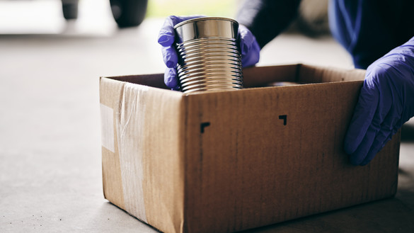 Packing food