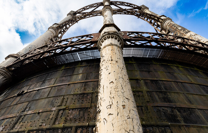 Close up image of Great Yarmouth Gas Holder looking up