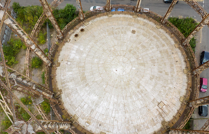 Aerial view of Great Yarmouth Gas Holder seen from straight above
