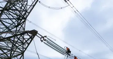 eakring pylon